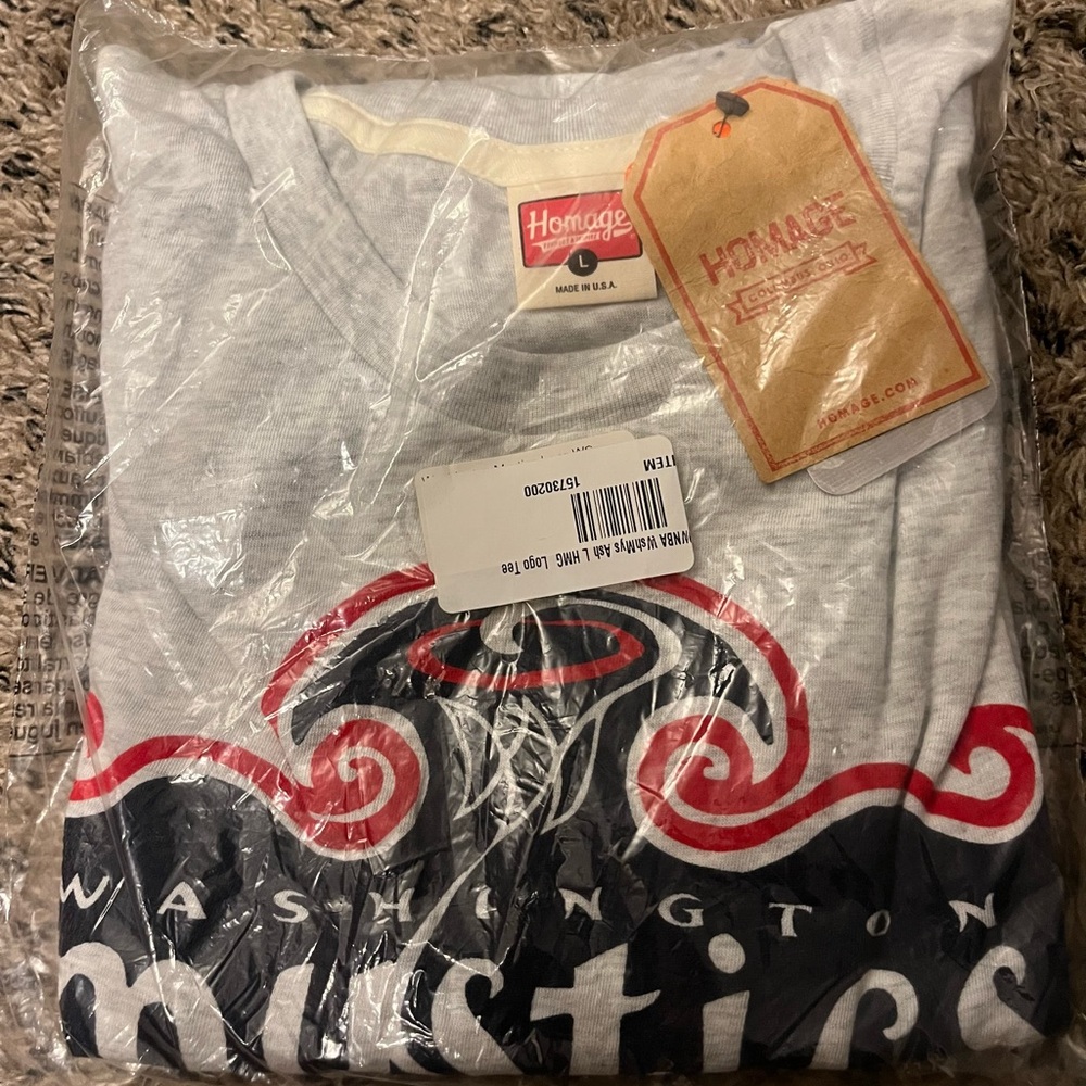 HOMAGE WNBA Washington Mystics 🏀Gray T-Shirt with Red and Dark Blue colors.